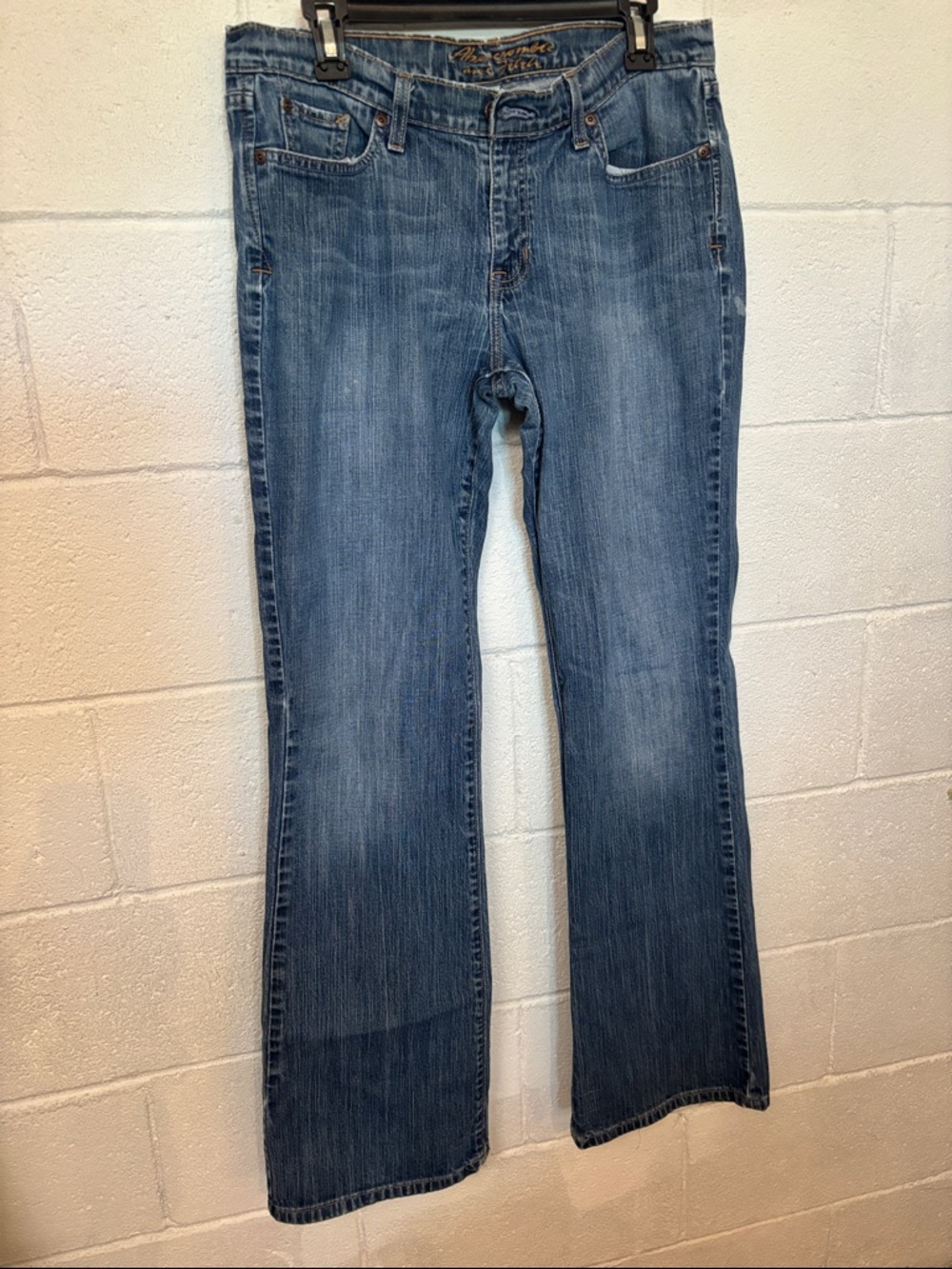 Vintage Abercrombie & Fitch Medium Blue Flare Jeans
